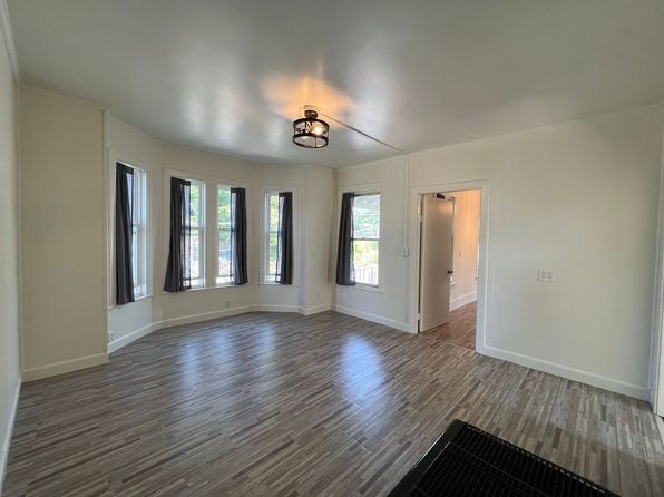 471 Central St APT 2