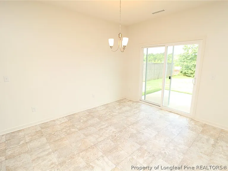 1149 Noor Ln — Photo 10