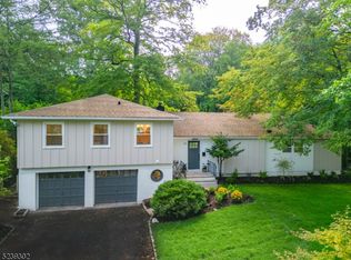 36 Heron Rd, Livingston, NJ 07039