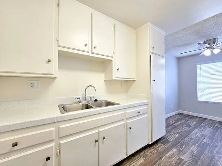 Greentree Apartments — Photo 35