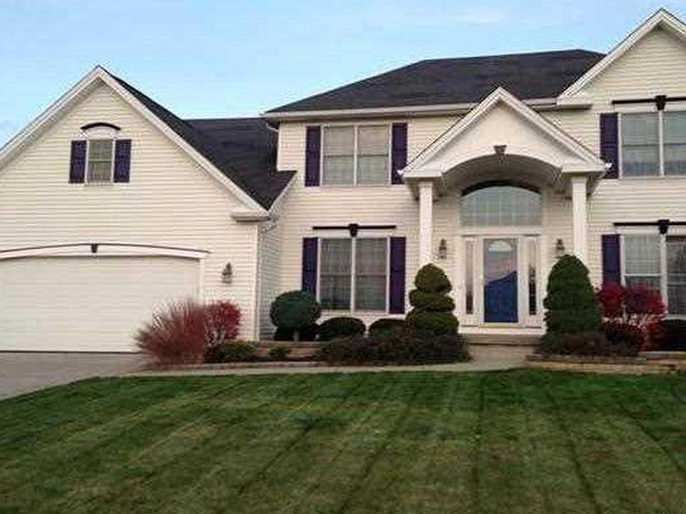 Gorgeous 4 Bdrm Colonial