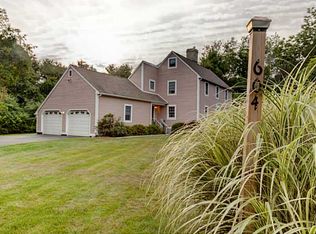 604 Usquepaugh Rd, South Kingstown, RI 02892