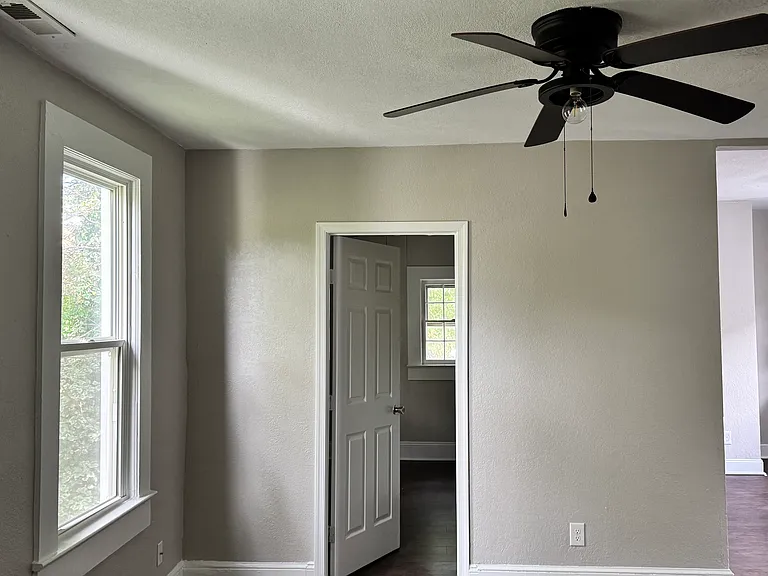 1207 Ohio St #B — Photo 14