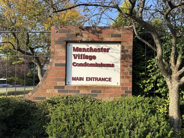 2350 West Good Hope ROAD, Glendale, WI 53209