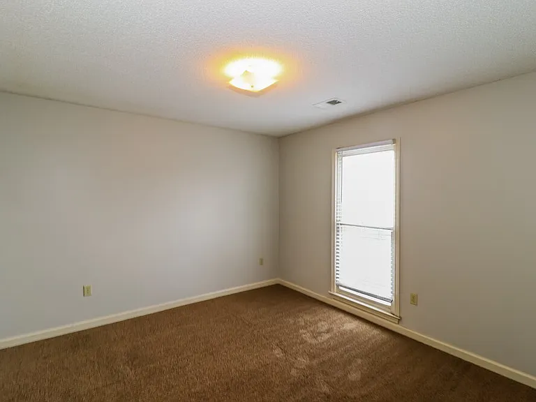 1964 Bohemia Dr — Photo 12