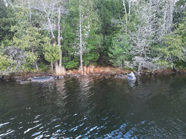 2 Falcon Ridge, Lincoln, ME 04457