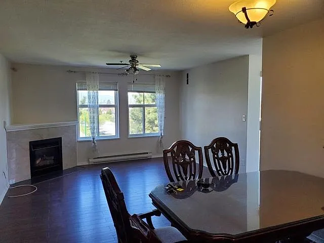 2 bed, 1050 sqft, $2,550 — Photo 2
