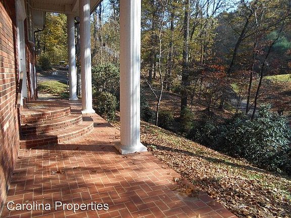 4th image of 419 Holly Tree Dr
