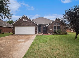 339 Schumacher Dr, Burleson, TX 76028