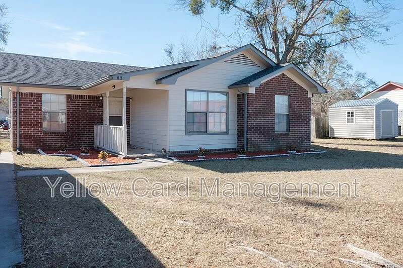 3 bed, 2.0 bath, 1087 sqft, $1,599 — Photo 2