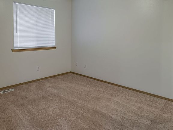 5th image of 5222 122nd Pl NE #A