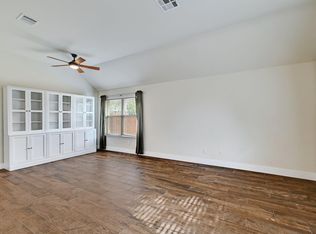 1301 Rainbow Parke Dr, Round Rock, TX 78665