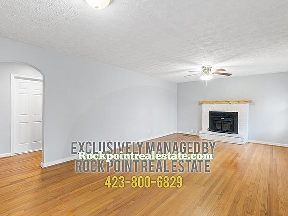 4th image of 5508 Woodlawn Dr