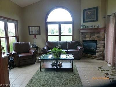 4th image of 151 Hunter Hills Dr