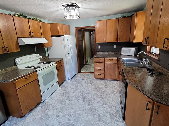 5th image of 320 6th St