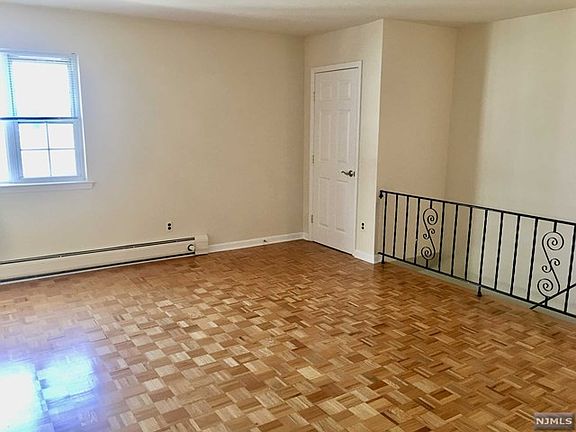 2nd image of 115 N Franklin Tpke APT 10
