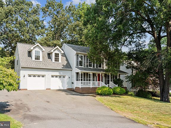 4th image of 4 Argyle Hills Dr