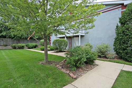 1st image of 1129 Greenwood Cir #6-B