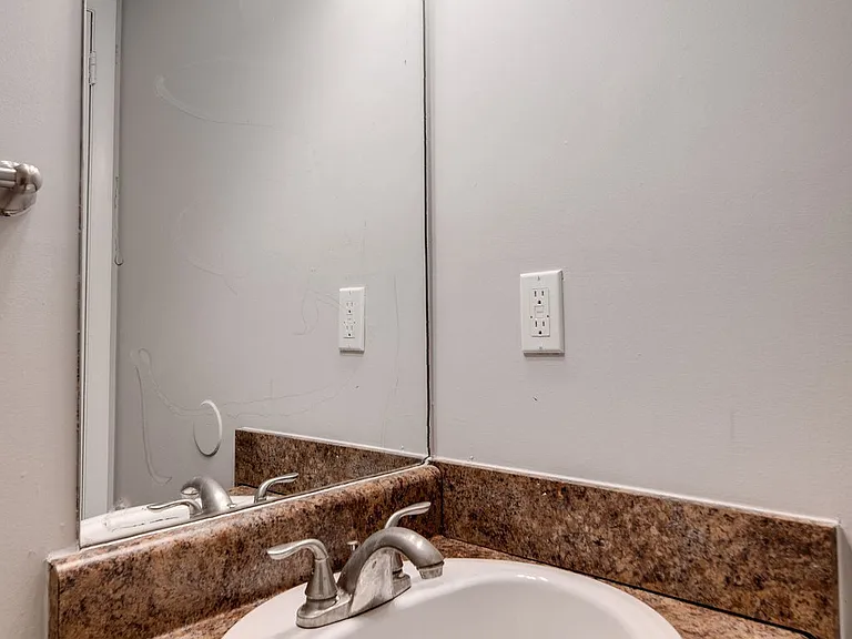 509 Alexander Dr — Photo 50