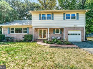 8402 Camden St, Alexandria, VA 22308
