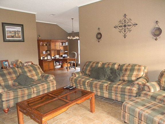 3rd image of 3921 Warbler Ave