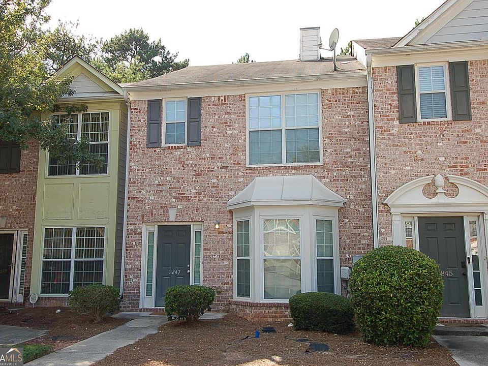 1st image of 2847 Parkway Close
