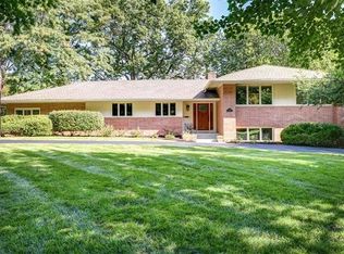 2300 W 70th Ter, Mission Hills, KS 66208