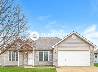 1020 Carlisle Dr, Raymore, MO 64083