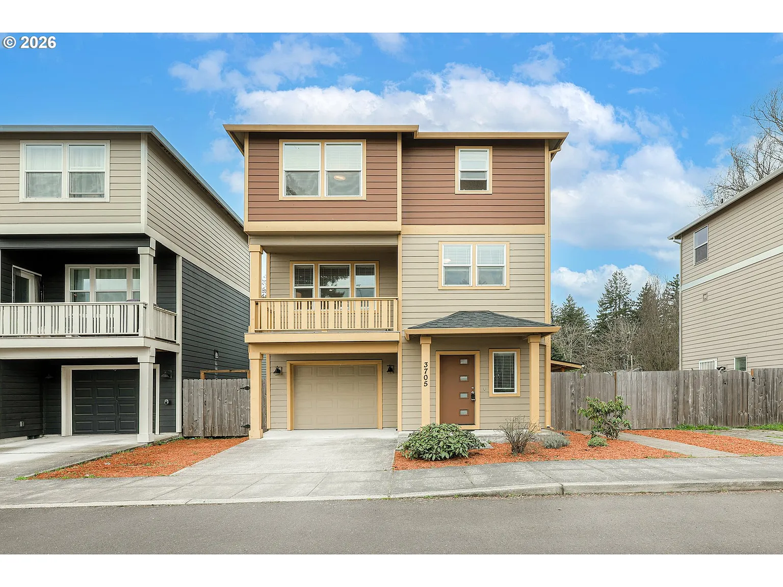 3705 SE 107th Ave photo 1