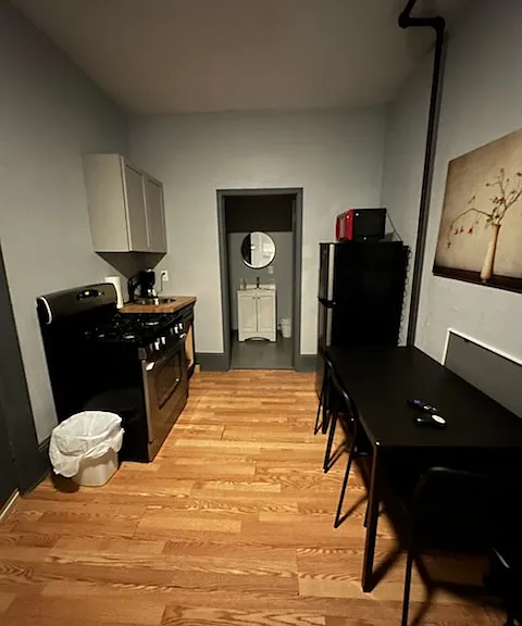 1655 N Humboldt Ave #11 — Photo 3