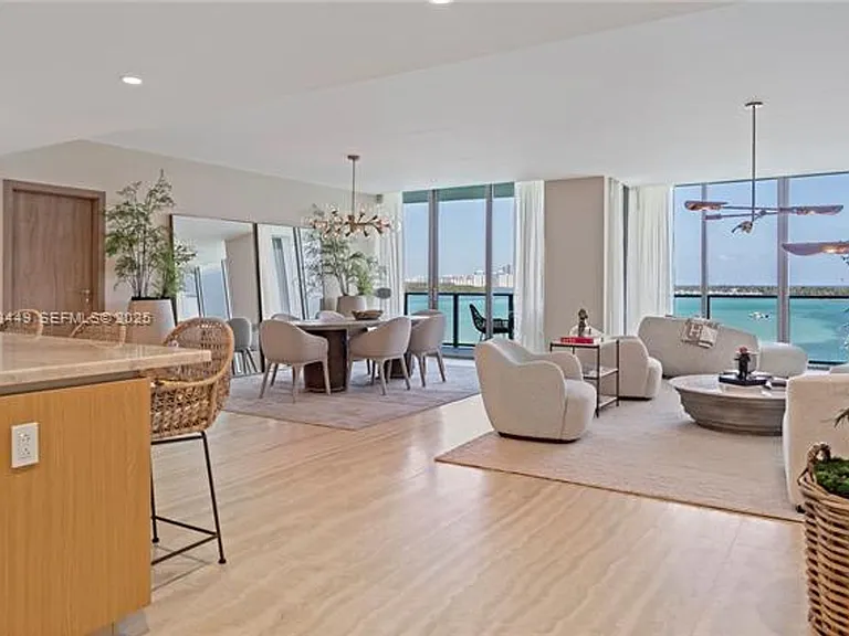1135 103rd St #Penthouse 2 — Photo 5