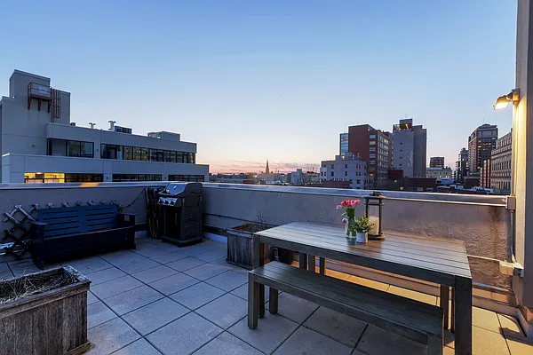 Sold by Cooper & Cooper Real Estate | media 8