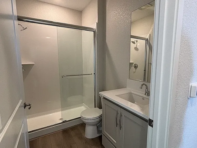 14545 Southpointe Dr #61 — Photo 8
