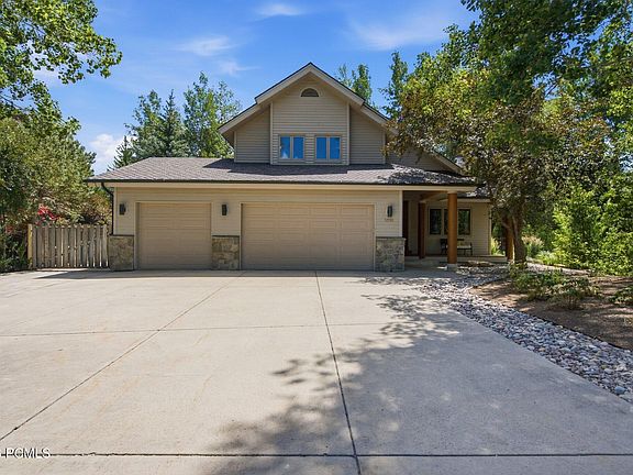 3rd image of 1715 Creek Side Ln