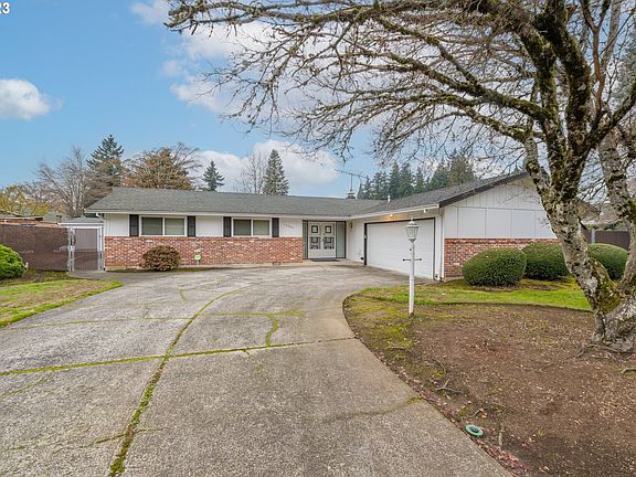 2nd image of 15085 SE Carol Ave