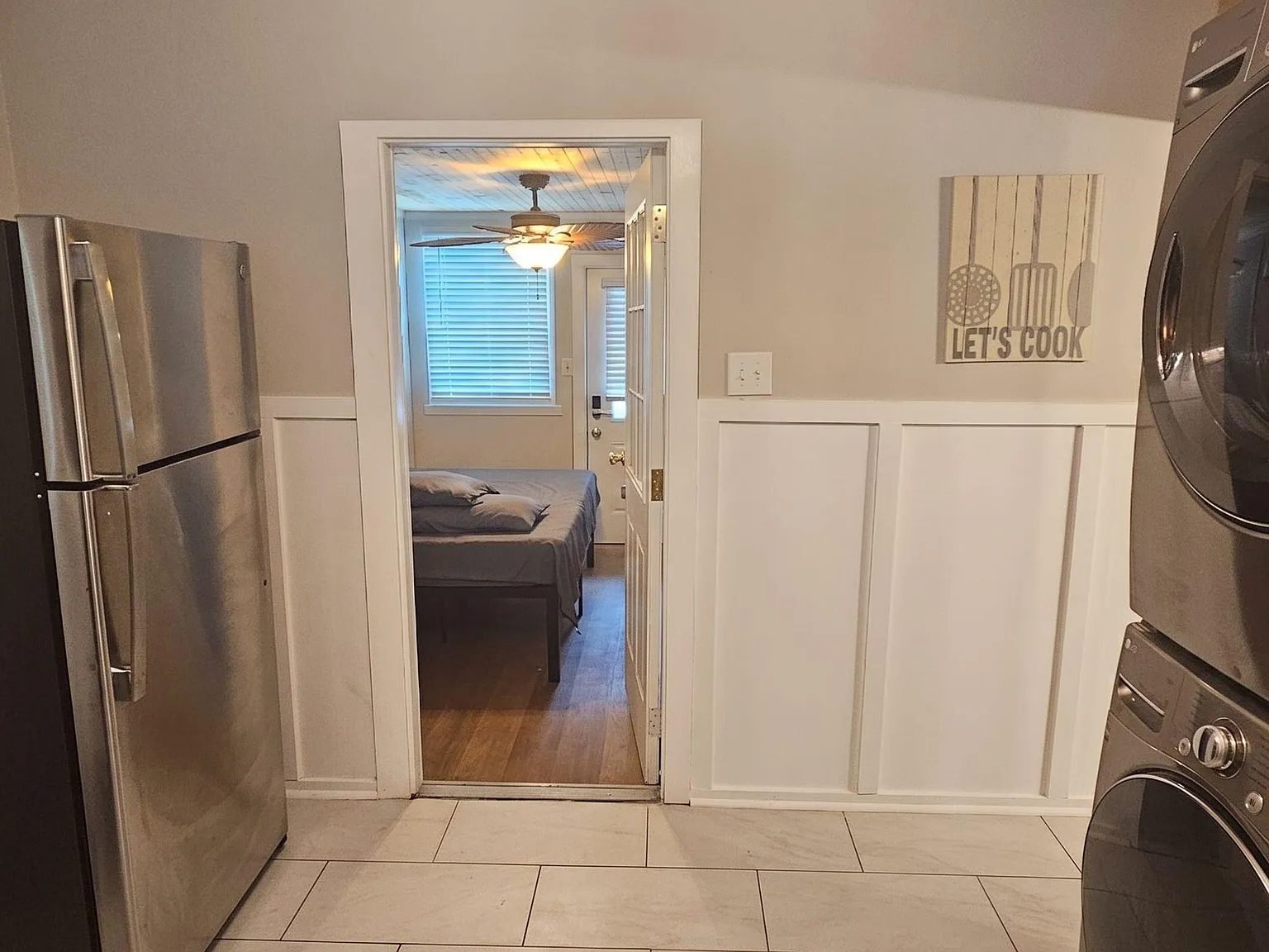 4 bed, 3.0 bath, 1225 sqft, $884 — Photo 4