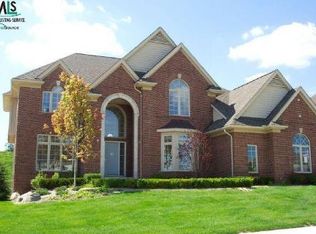 1190 Clear Creeks, Rochester Hills, MI 48306