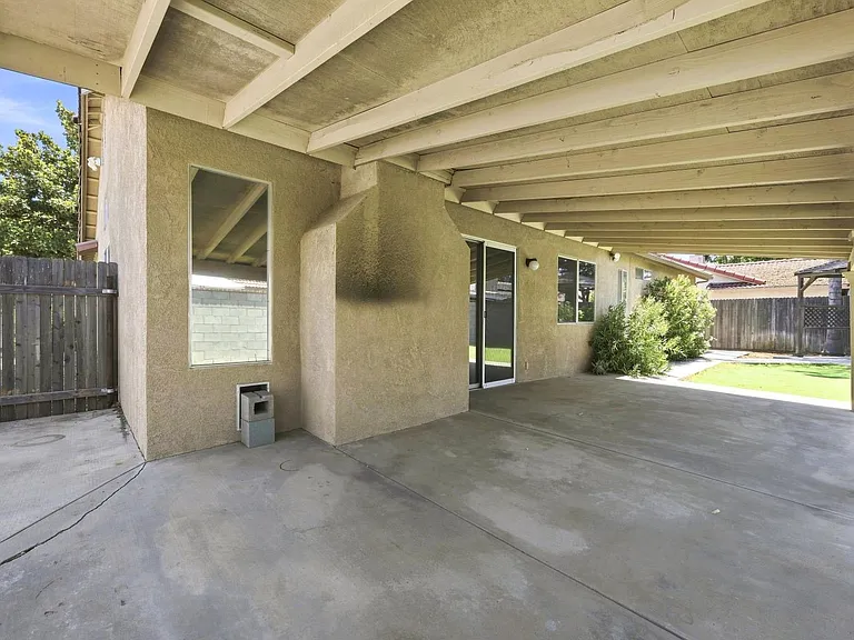 805 Harvest Creek Rd — Photo 13
