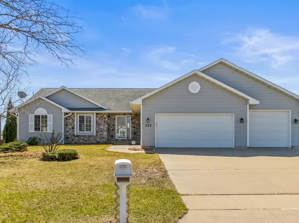 327 Country Clover Dr, Deforest, WI 53532