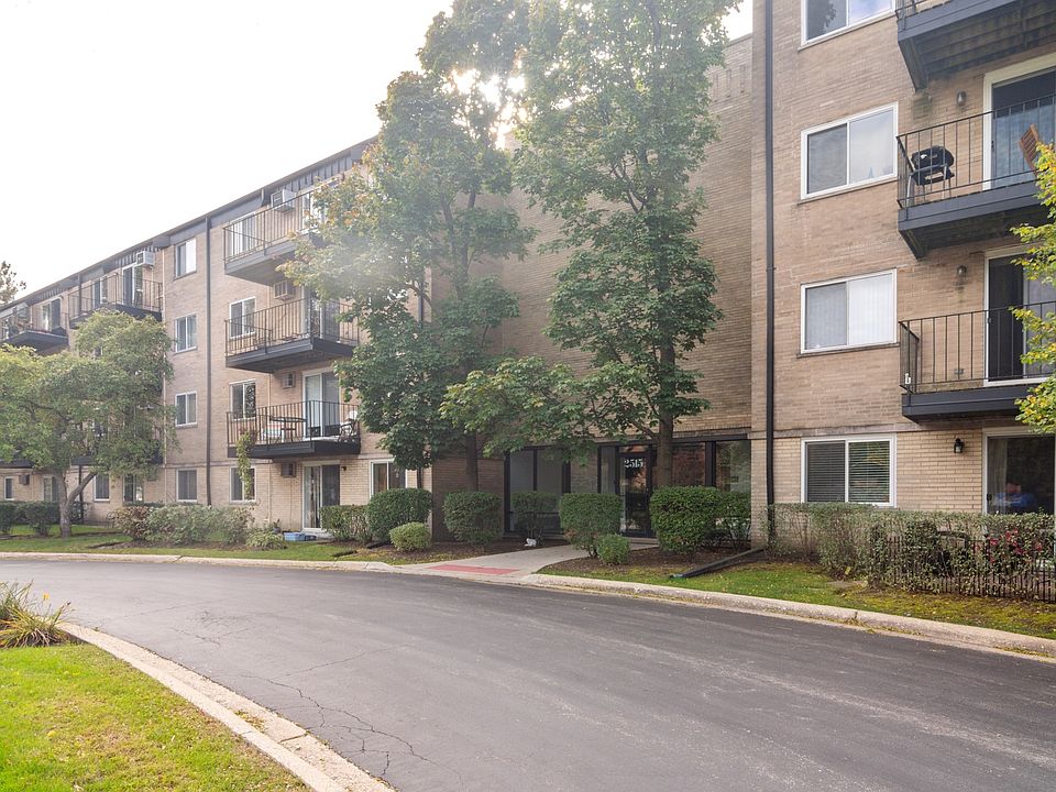 1st image of 2515 E Olive St APT 3G