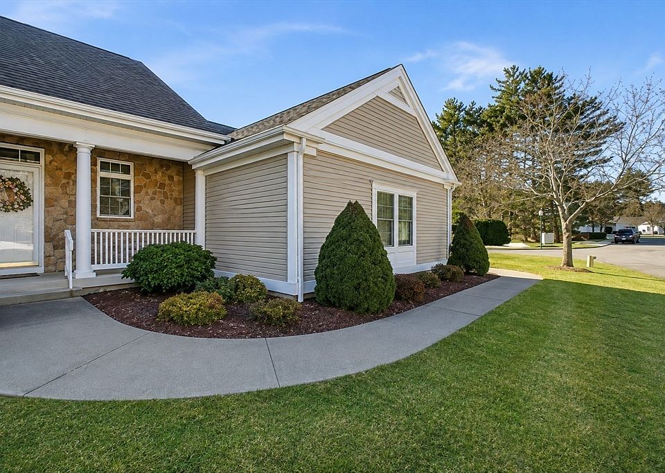 1st image of 1 Aspen Dr #A