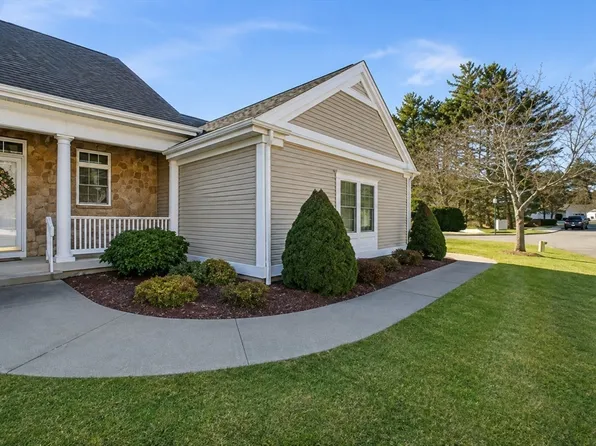 1 Aspen Dr #A, Wilbraham, MA 01095