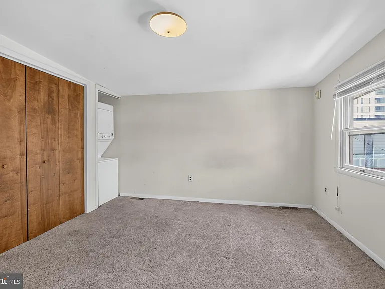 540 N 4th St #D — Photo 13