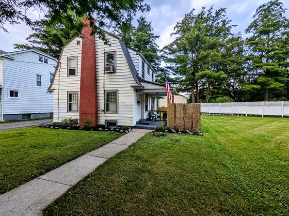327 Rowan St, Elmira, NY 14901
