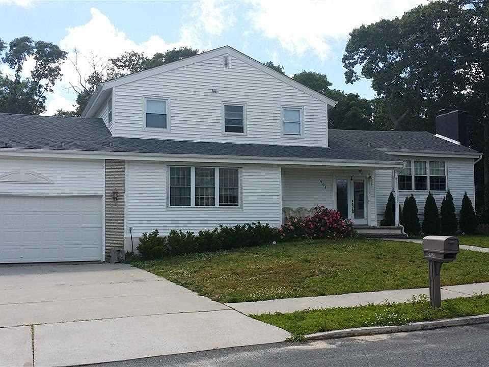 1st image of 701 Hammell Ln