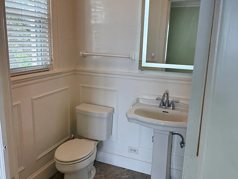 2129 River Blvd #6 — Photo 6