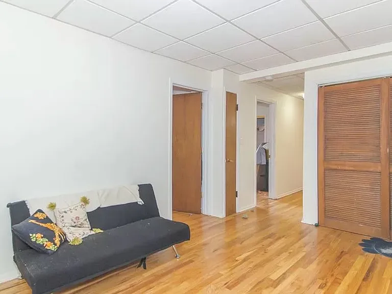 1224 W Oakdale Ave #1FR — Photo 8