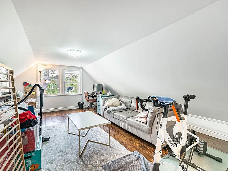 144 Bold St #UPPER — Photo 35