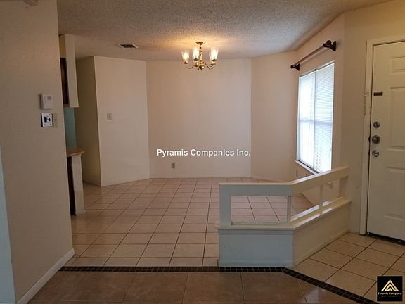3rd image of 6900 Sunshine Tree Dr
