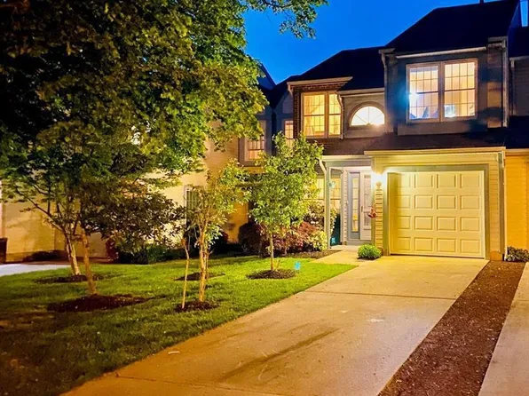 3 Endsleigh Pl, Robbinsville, NJ 08691